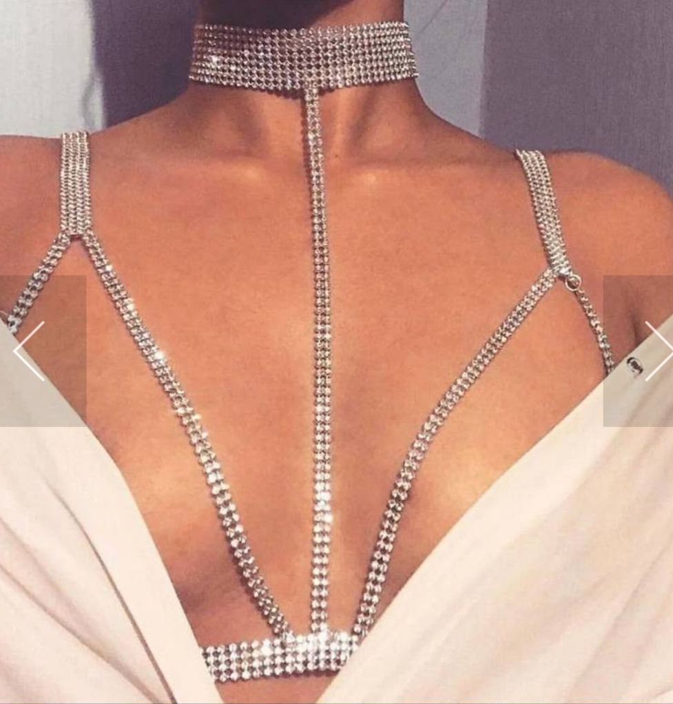 JOIA DO CORPO COM STRASS MAIS COLEIRA